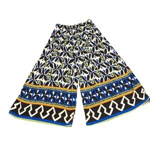 Umgee Women’s Large Wide Leg trouser pants
Only worn once!